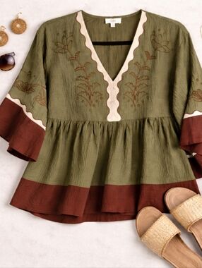 NWT ODDI Olive & Brown Embroidered V-Neck 3/4 Sleeve Peasant Shirt. Ladies Small
